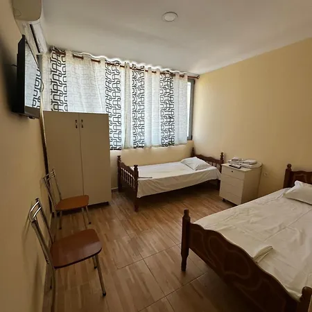 מלון Kombinat טיראנה