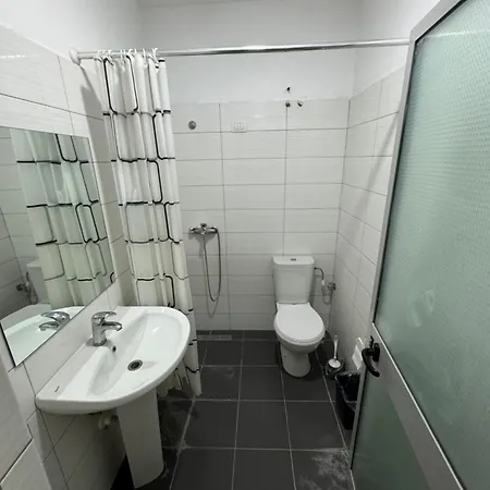 Kombinat טיראנה